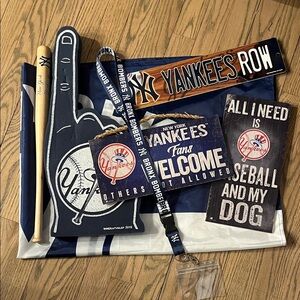 Yankees Fan Gear Set in Blue and White